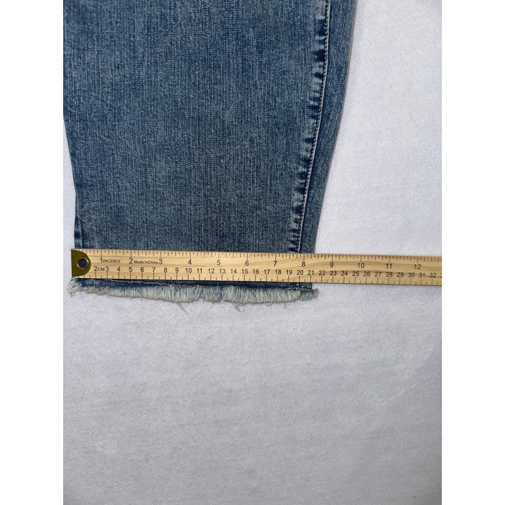 Torrid Crop Boyfriend Vintage Stretch Mid Rise Women's Distressed Jeans Size 26 - Picture 5 of 9